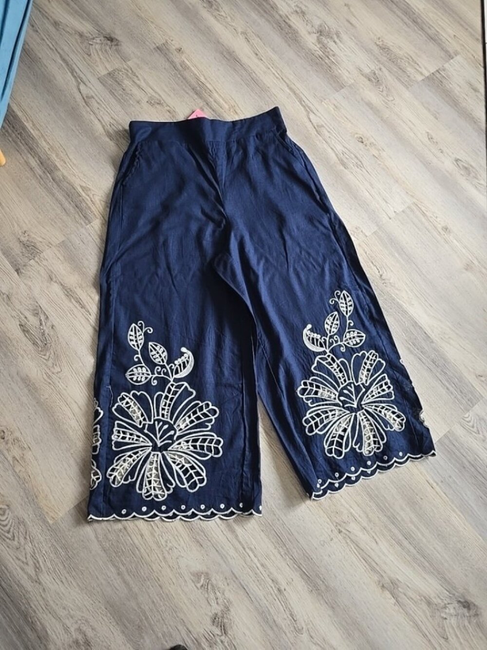 Christian Siriano LinenWide Leg Embroidered Eyelet Floral Pants Scallop Boho SzL